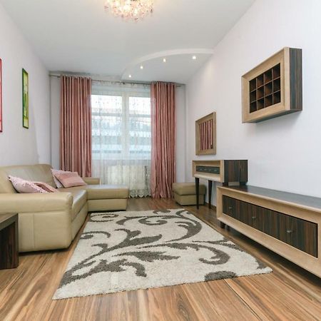 3 Комнатные Апартаменты В Центре Печерска Kiew Exterior foto
